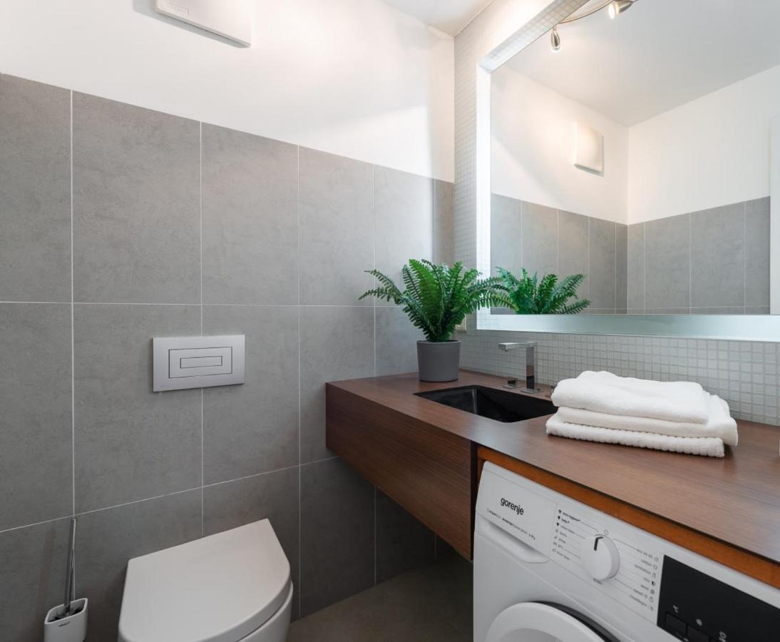 Apartment With 4 Bedrooms Praga Exterior foto